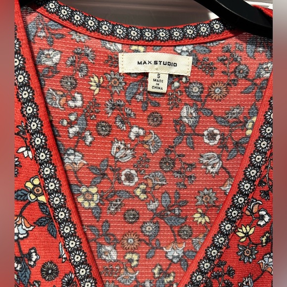 Misses Max Studio Size Small Cross Over 3/4 Length Dress Red Floral Pattern - Picture 3 of 6
